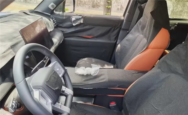 比亚迪全新中大型SUV！方程豹钛7正式官宣：依旧方盒子造型