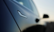 世界首例！中国官方出手规范隐藏门把手：外媒纷纷点赞