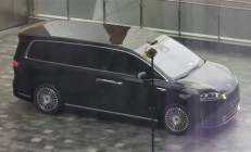 余承东放言超越市面上所有旗舰MPV！鸿蒙智行首款MPV智界V9实车亮相