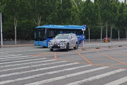 魏牌旗舰全尺寸SUV细节曝光：空悬+后轮转向 掉头丝滑非常