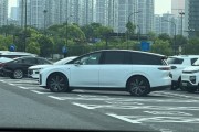 35万级家用纯电SUV 理想i8实车内饰首次曝光：比较眼熟