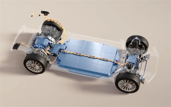 乐道L90全系标配85kWh电池包:百公里能耗低至14.5kWh