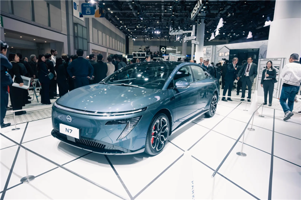 看了一堆抽象日系概念车 我差点就后悔来东京车展了