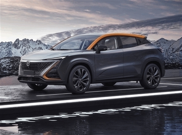 长安UNI-T遭车主集体投诉：中控屏触摸失灵 点不动