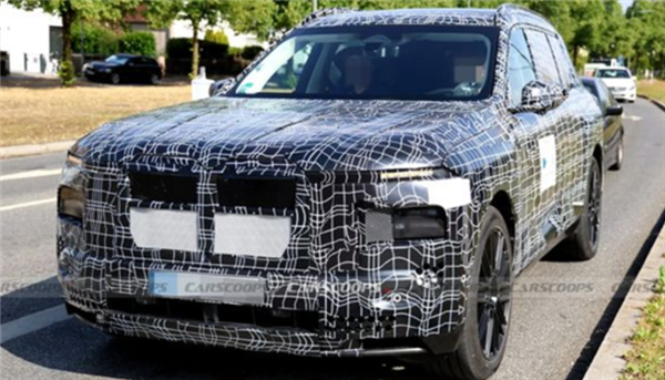 宝马首款三排纯电SUV！iX7伪装车曝光：预计2027年登场